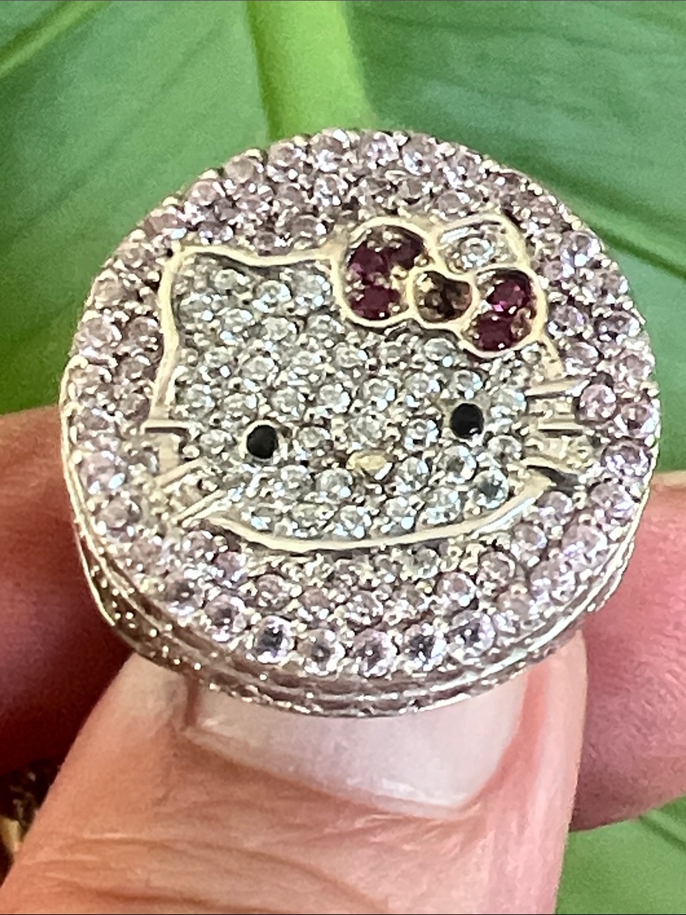 DIAMONIQUE Hello Kitty Silver Crystal Round Ring with Red Bow